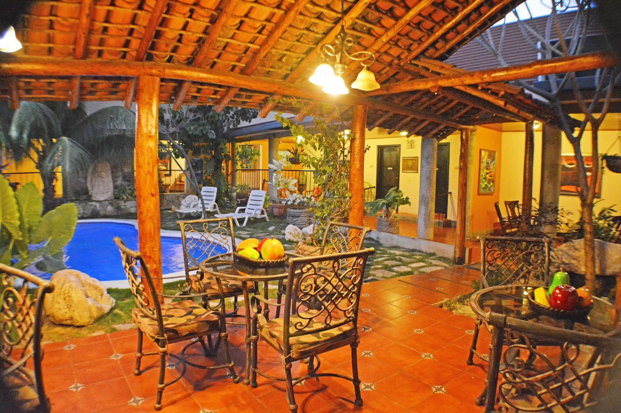 Hotel Colonnade Nicaragua มานากัว ภายนอก รูปภาพ