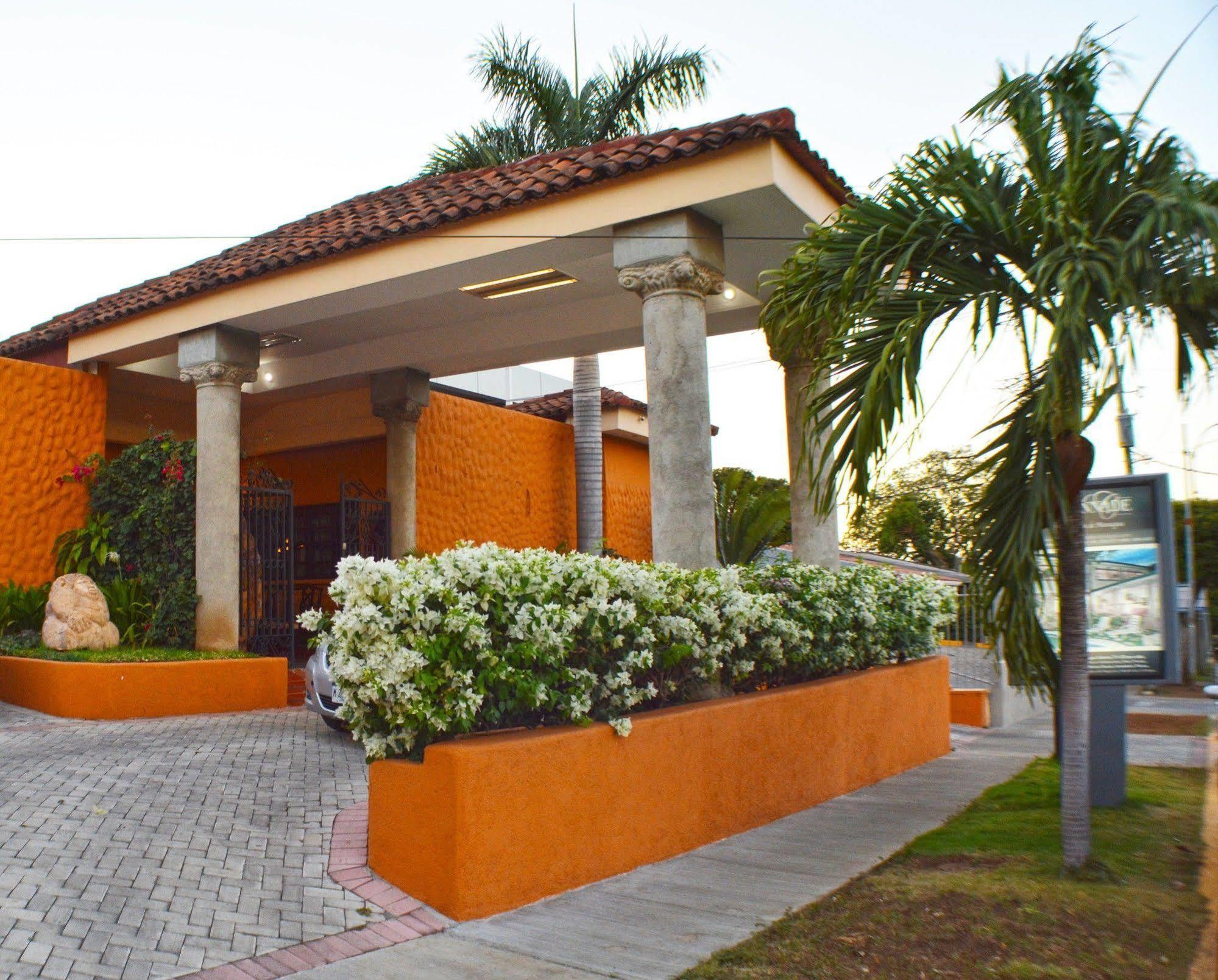 Hotel Colonnade Nicaragua มานากัว ภายนอก รูปภาพ